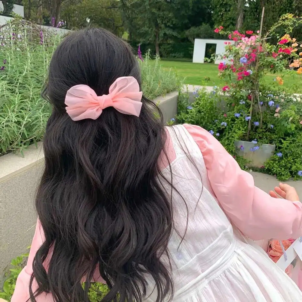 她已身登青云梯